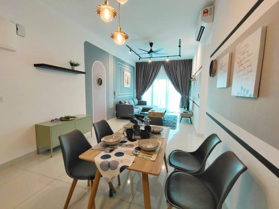 Elegant Homes 9Pax 5Bed Sunway Pyramid-Lagoon 2 Car Park Petaling Jaya Ngoại thất bức ảnh
