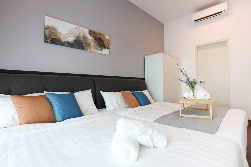 Elegant Homes 9Pax 5Bed Sunway Pyramid-Lagoon 2 Car Park Petaling Jaya Ngoại thất bức ảnh