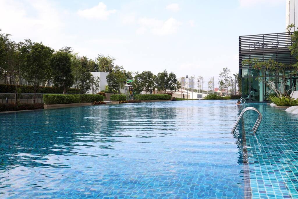 Elegant Homes 9Pax 5Bed Sunway Pyramid-Lagoon 2 Car Park Petaling Jaya Ngoại thất bức ảnh
