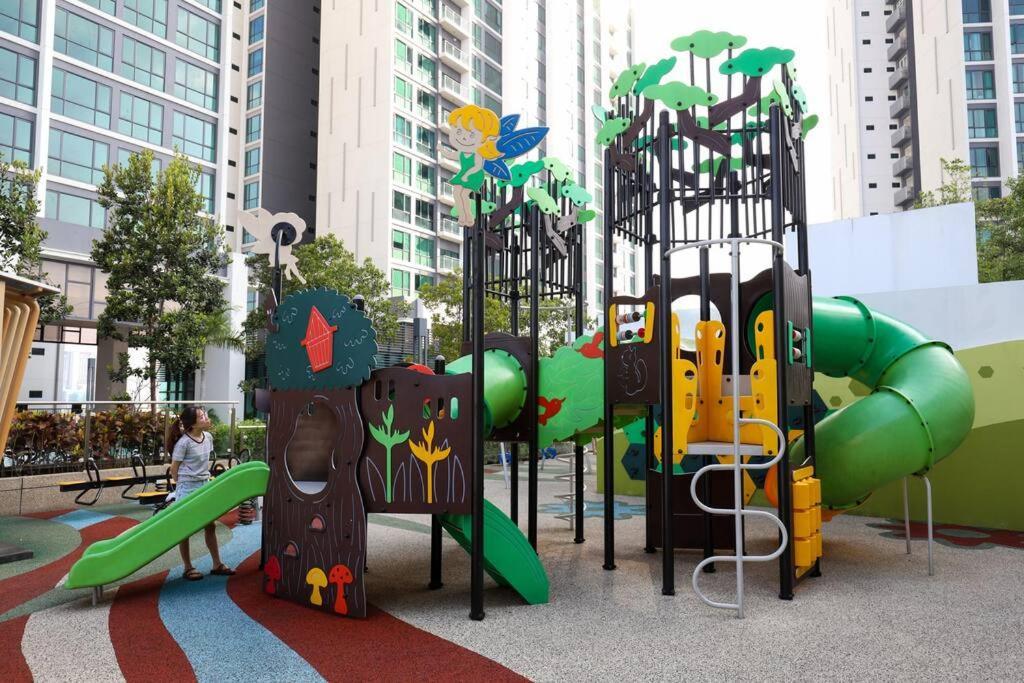 Elegant Homes 9Pax 5Bed Sunway Pyramid-Lagoon 2 Car Park Petaling Jaya Ngoại thất bức ảnh